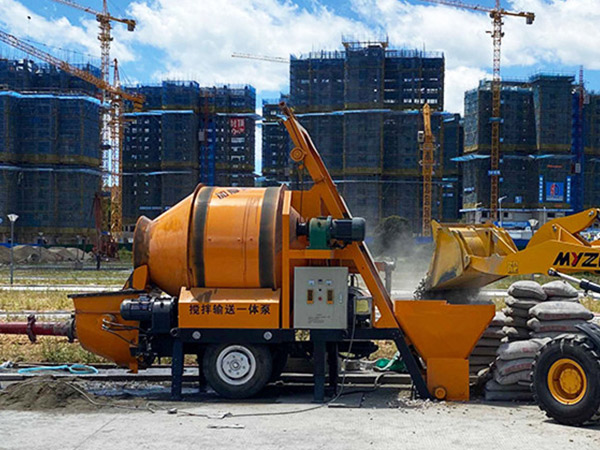 What should you pay attention to when operating the secondary construction column grout pump?